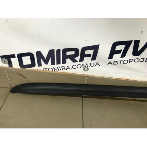 Рейлинг левый Opel Zafira B 2005-2011 13251279